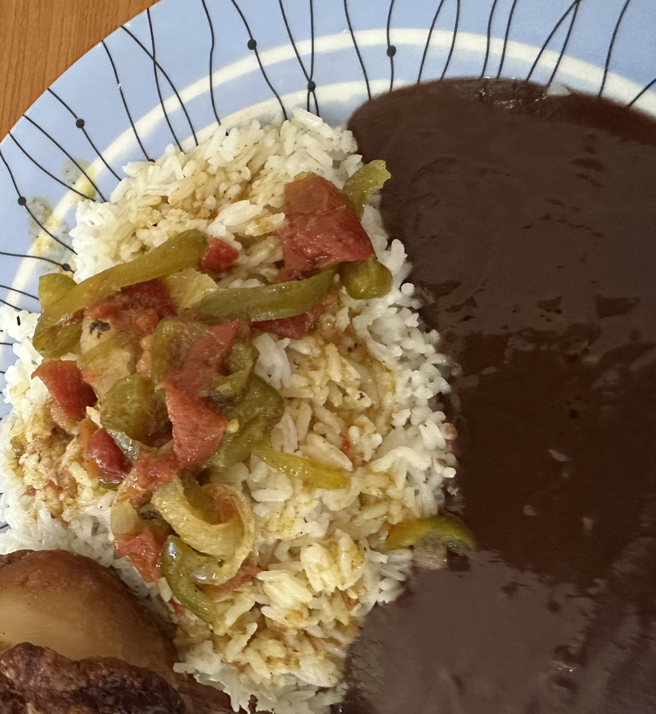 Diri blan ak sòs pwa — plat partagé par Micka